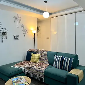 Apartment Fat Cow, Larnaca