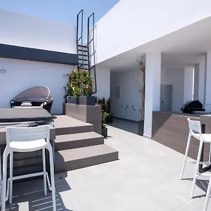 Apartment Sealife Citycenter Residences, Larnaca