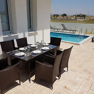 te-villa.protaras-cy-hotels.com/