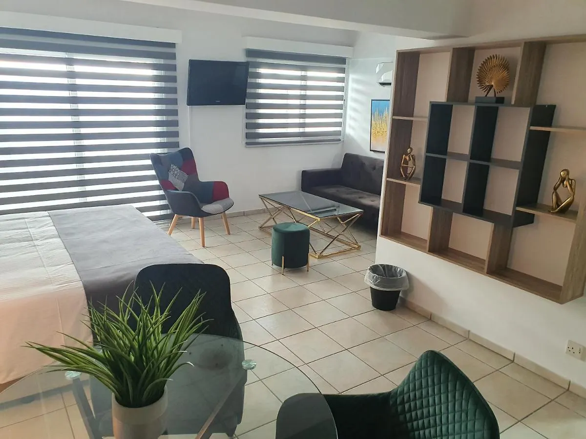 Apartment Larnaca Bay Suites