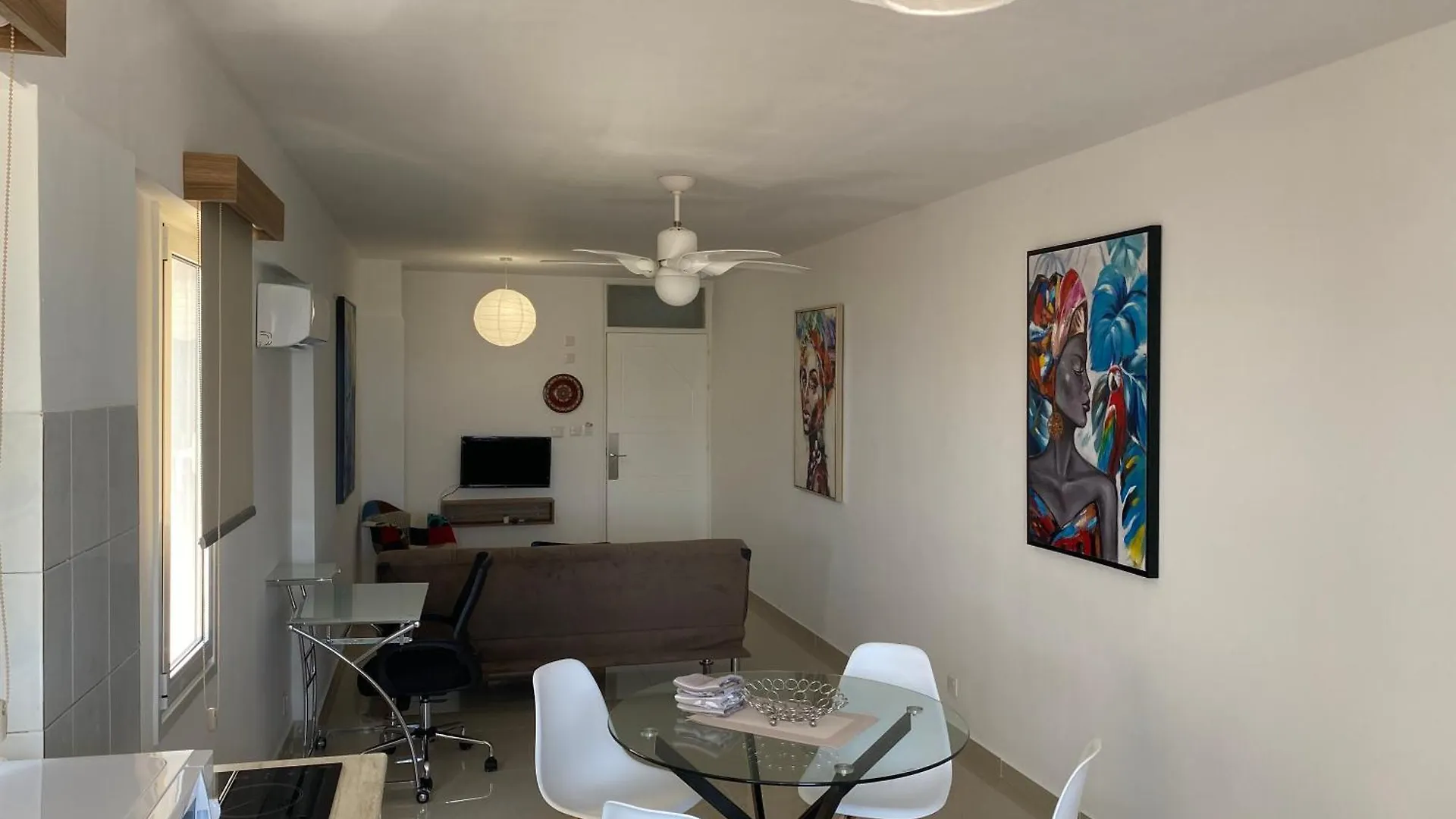 Apartment Larnaca Bay Suites