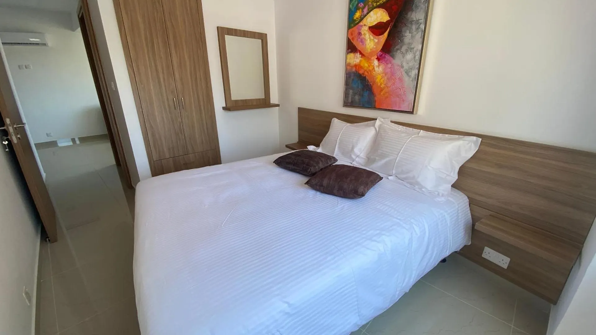 Larnaca Bay Suites Apartment